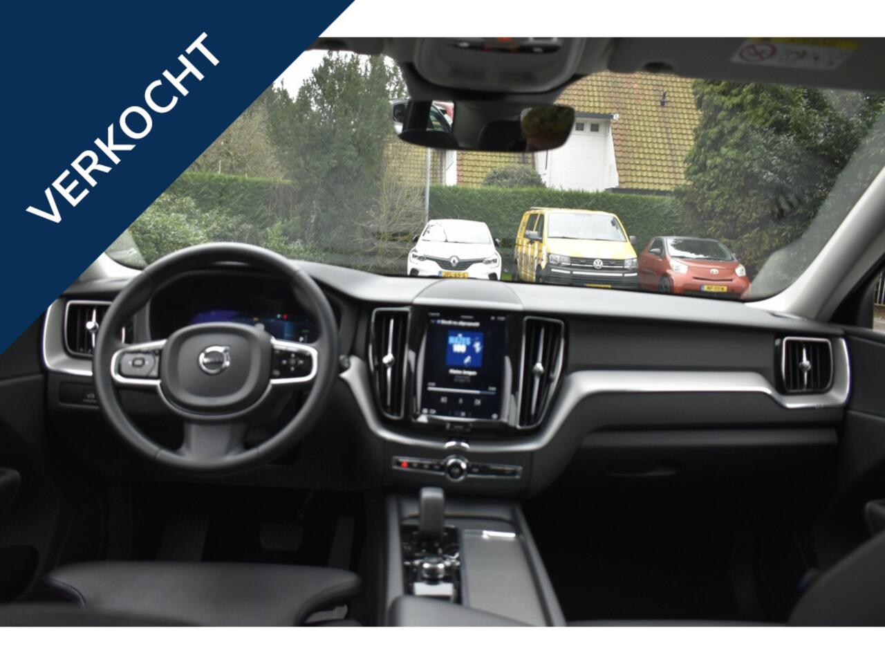 Volvo XC60 Plus Bright Recharge Plug-In Hybrid AWD /stoelvrw/camera/pano
