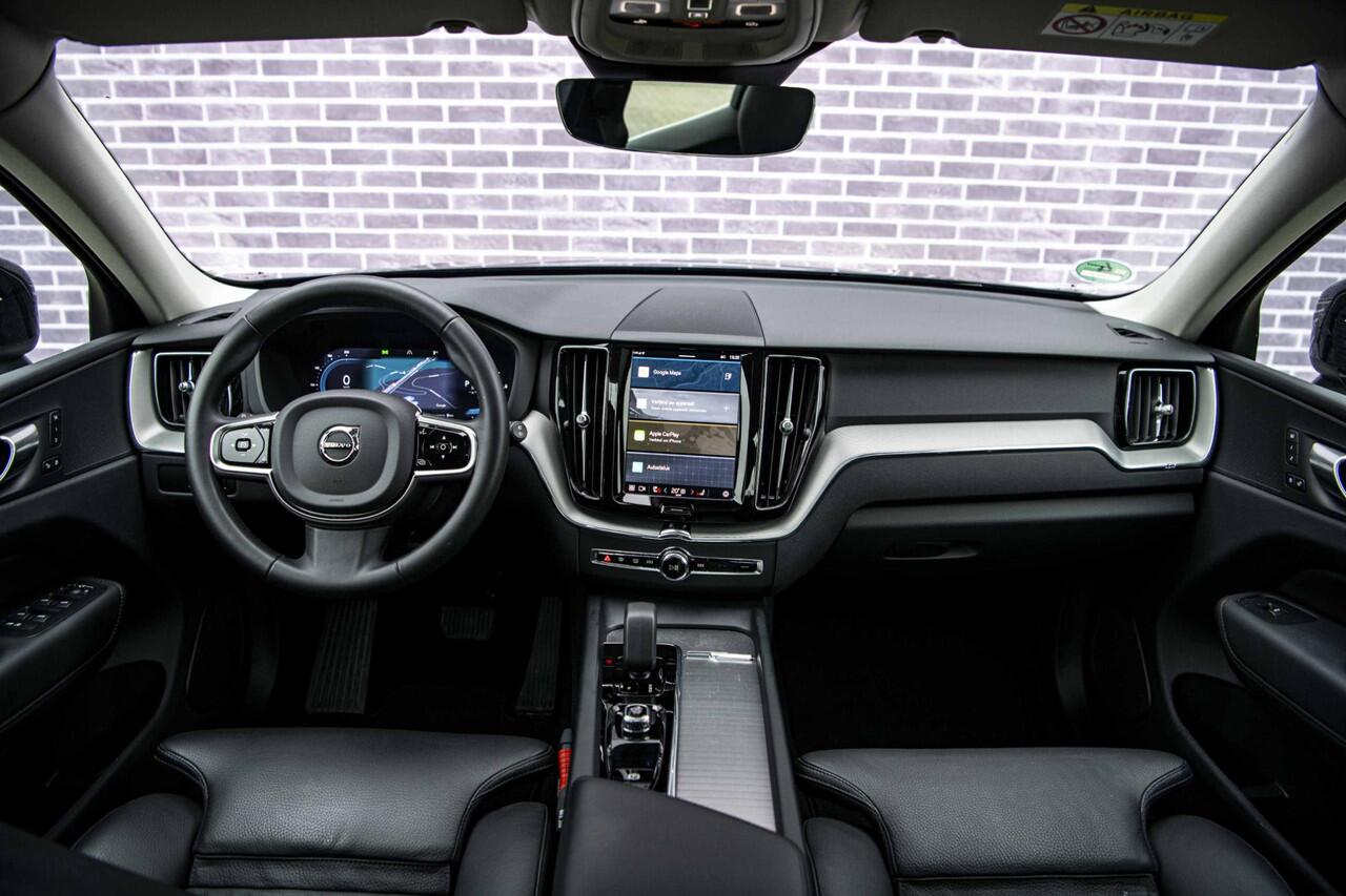 Volvo XC60 2.0 T6 Plug-in hybrid AWD Plus Bright | Long Range | Panoramadak | Adaptieve Cruise Control | 20" | Parkeercamera | Power Seats |