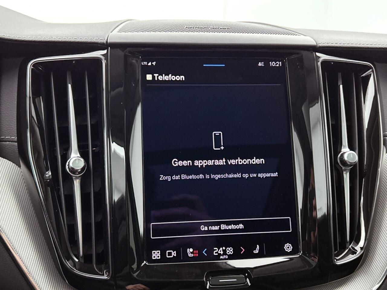 Volvo XC60 T8 Ultimate | Pano | Camera | Climate | 21 inch | BLIS |