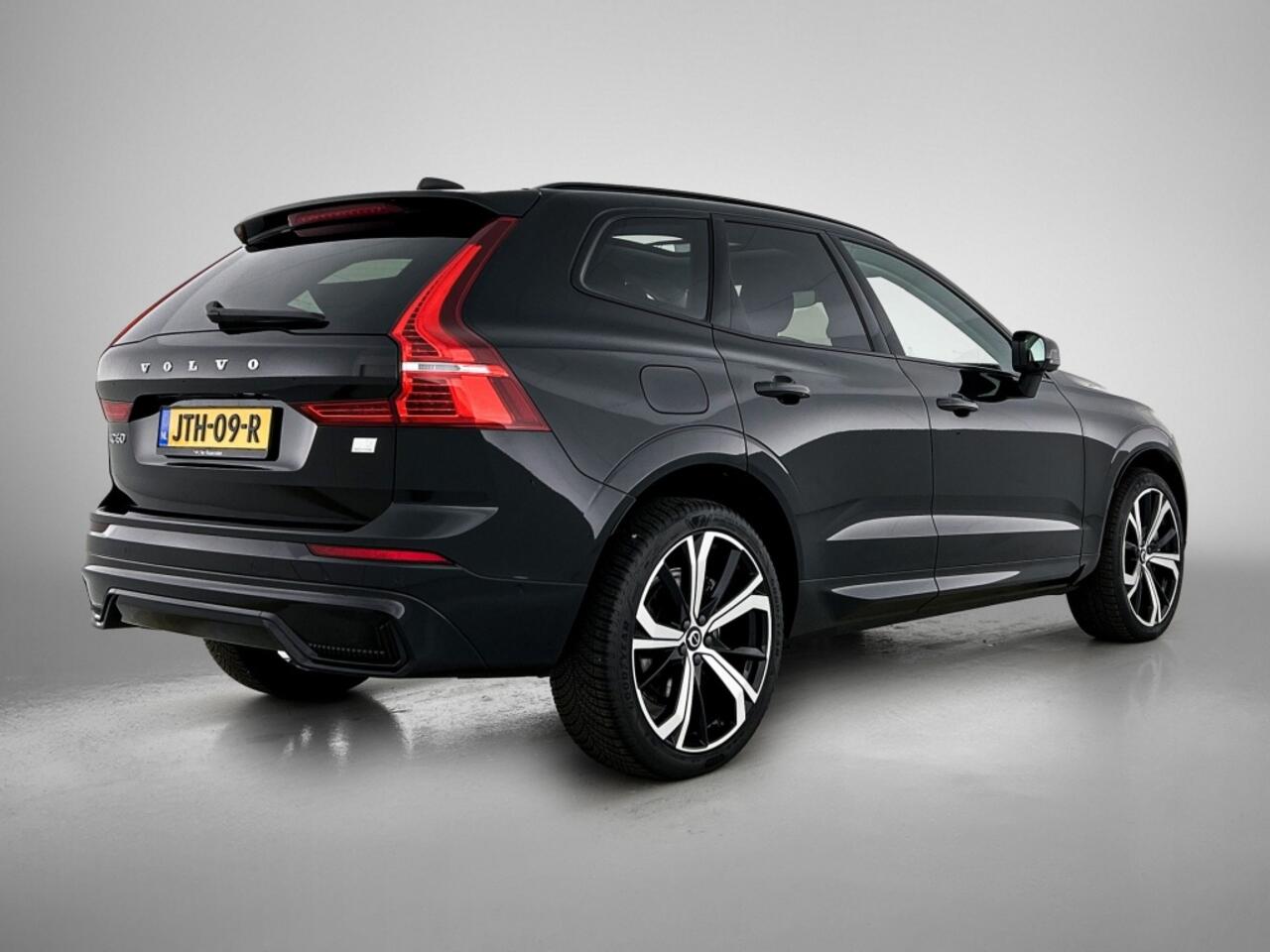 Volvo XC60 T8 Ultimate | Pano | Camera | Climate | 21 inch | BLIS |