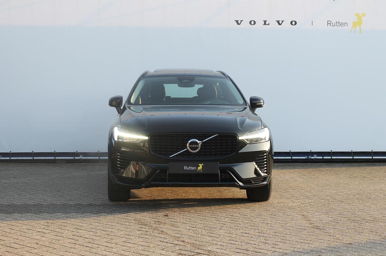 Volvo XC60 T6 Plug-in hybrid 350PK AWD Plus Dark Lederen bekleding / Cruise Control / Panoramisch schuif-kanteldak / Google infotainment incl navigatie / Elektrisch bedienbare voorstoelen met geheugen