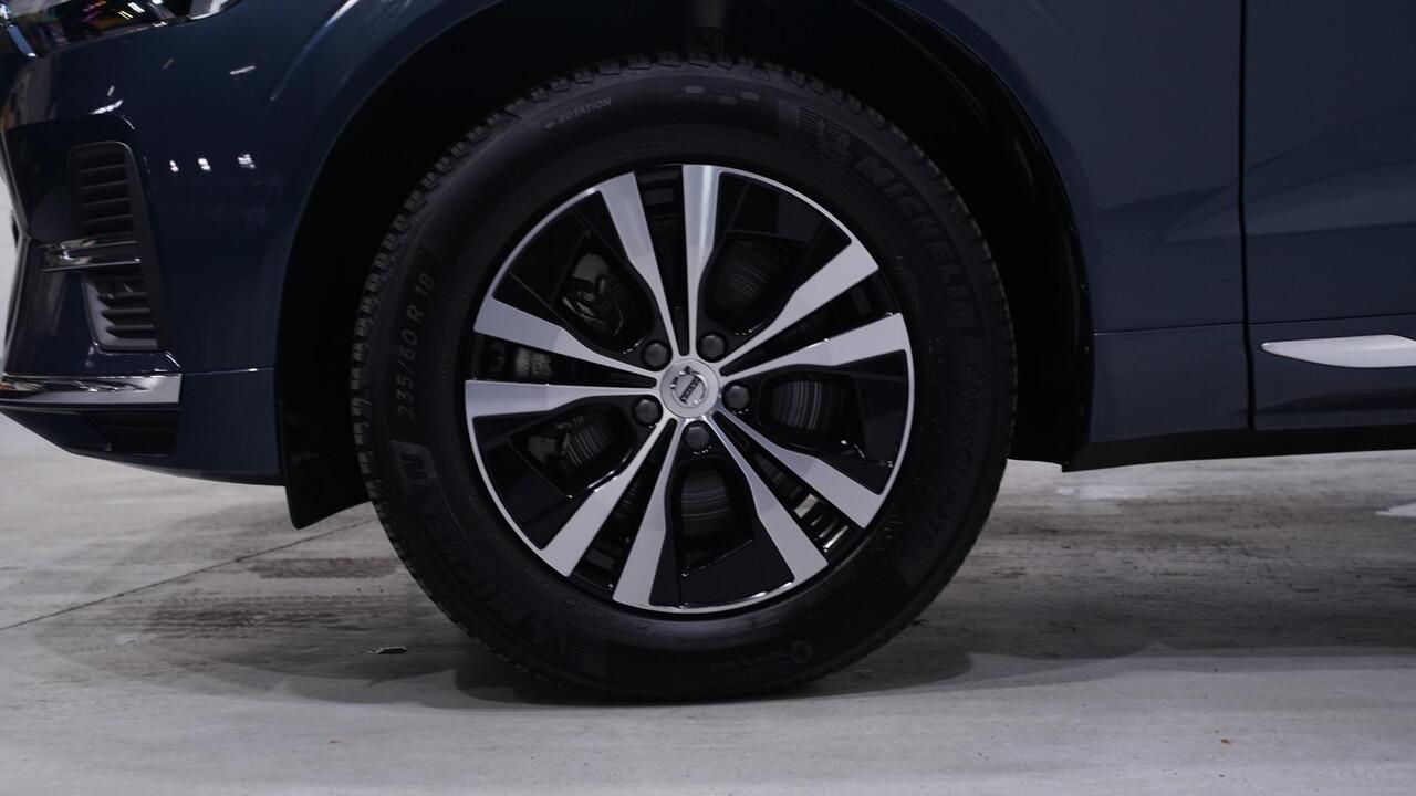 Volvo XC60 2.0 T6 Plug-in hybrid AWD Plus Bright 1e eigen NAP 18"lichtmetalen wielen lederen comfortstoelen wegklapbare trekhaak fietsendrager verwarmd stuurwiel en stoelen v+a aplle-carplay keyless go-start LED verl DAB ontvangst