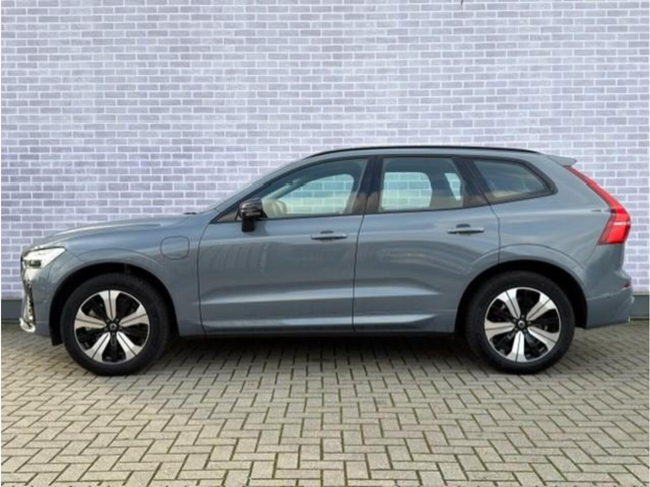 Volvo XC60 2.0 T6 Plug-in hybrid AWD Plus Dark | Adaptive Cruise Control | Elek. Verst. Voorstoelen | Keyless | Stoel-/Stuurverwarming | 360 Camera | Schuif-/Kanteldak