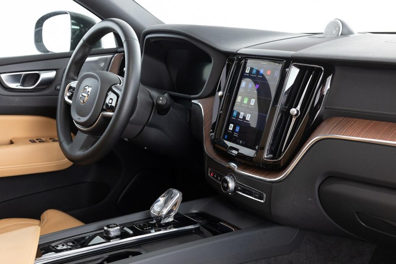 Volvo XC60 2.0 T8 Recharge AWD Ultimate Bright | B&W | PANORAMADAK | Nappa LEDER | 360 Camera