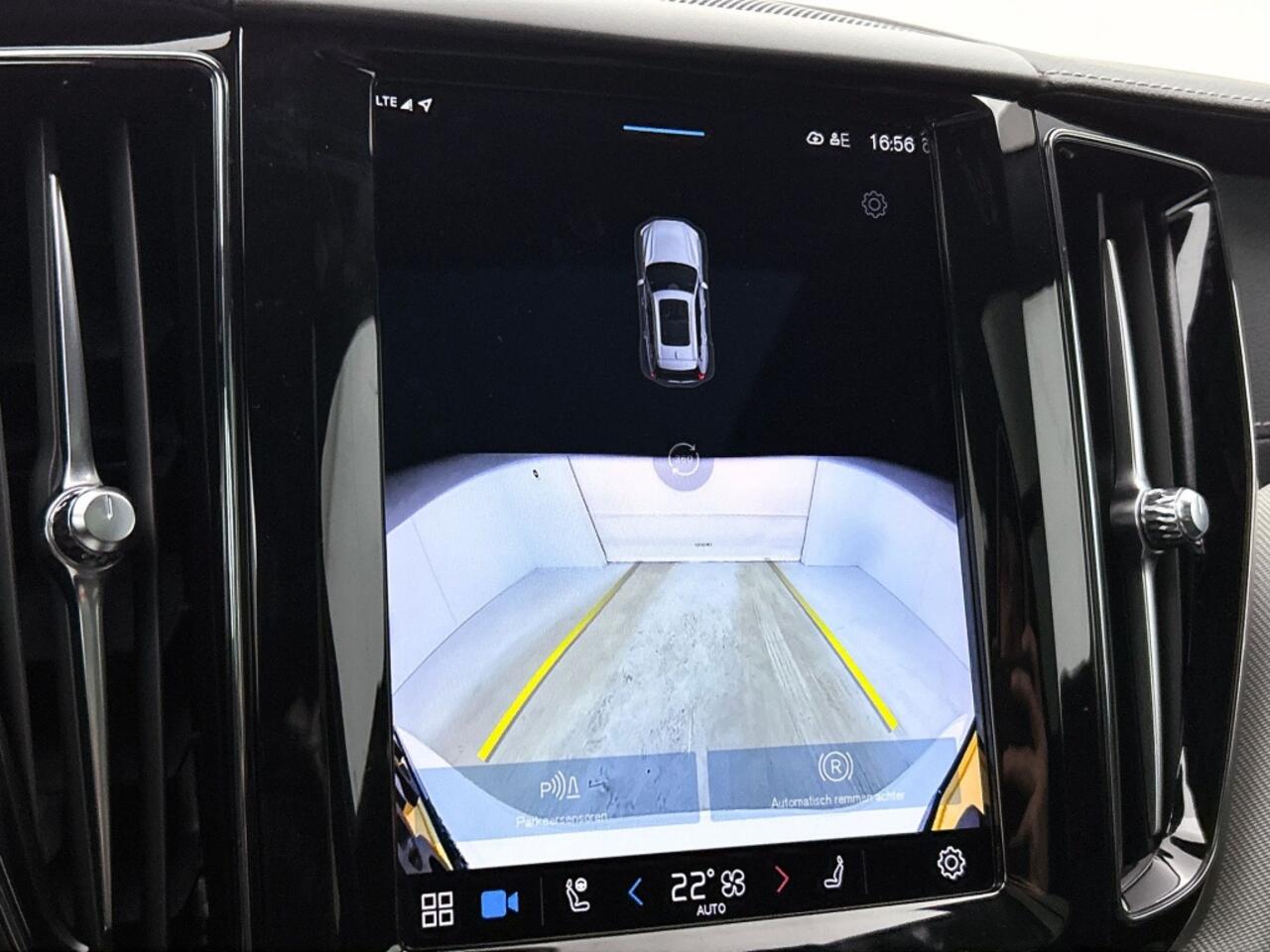 Volvo XC60 T8 Ultimate Dark