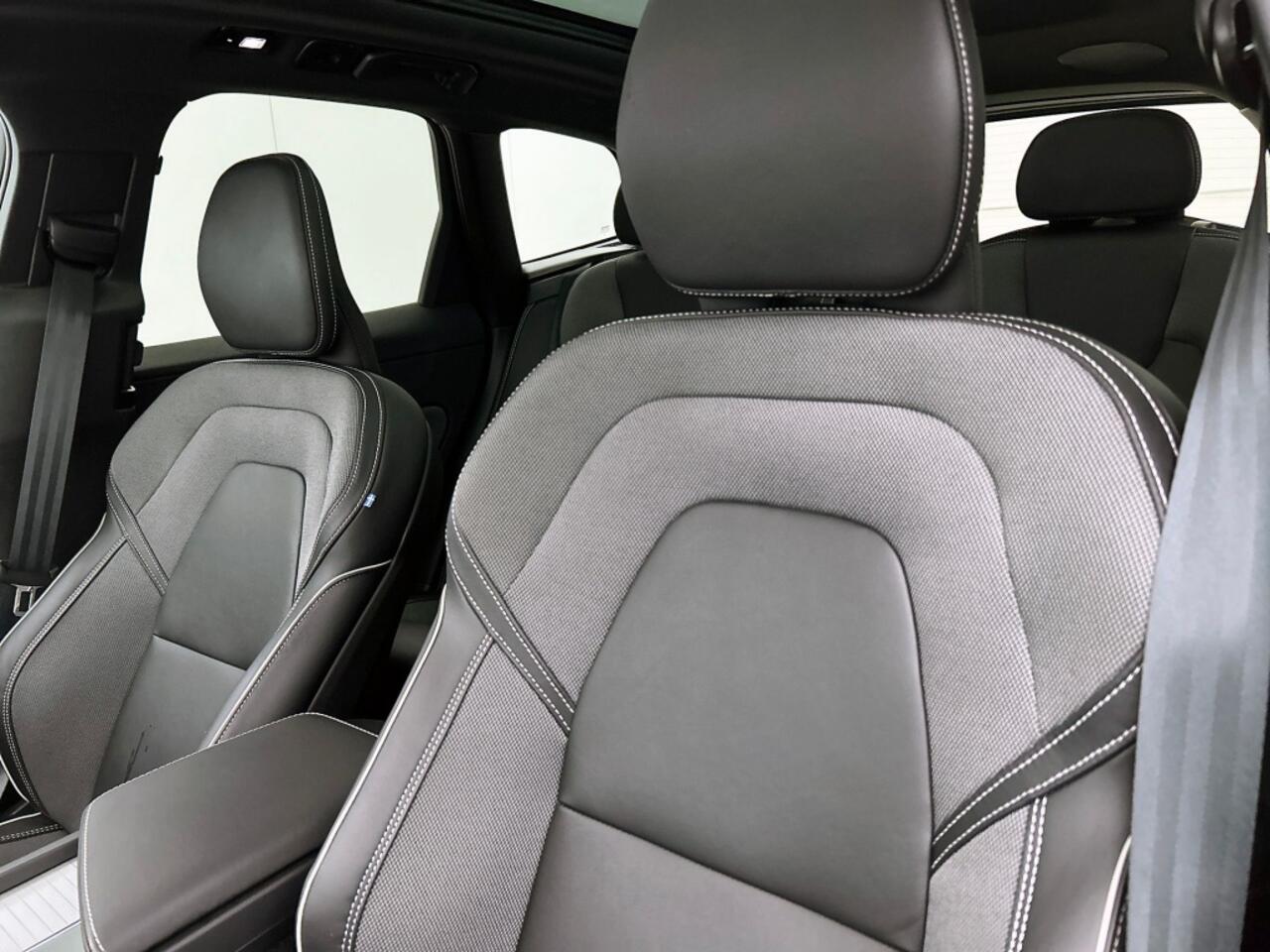 Volvo XC60 T8 Ultimate Dark