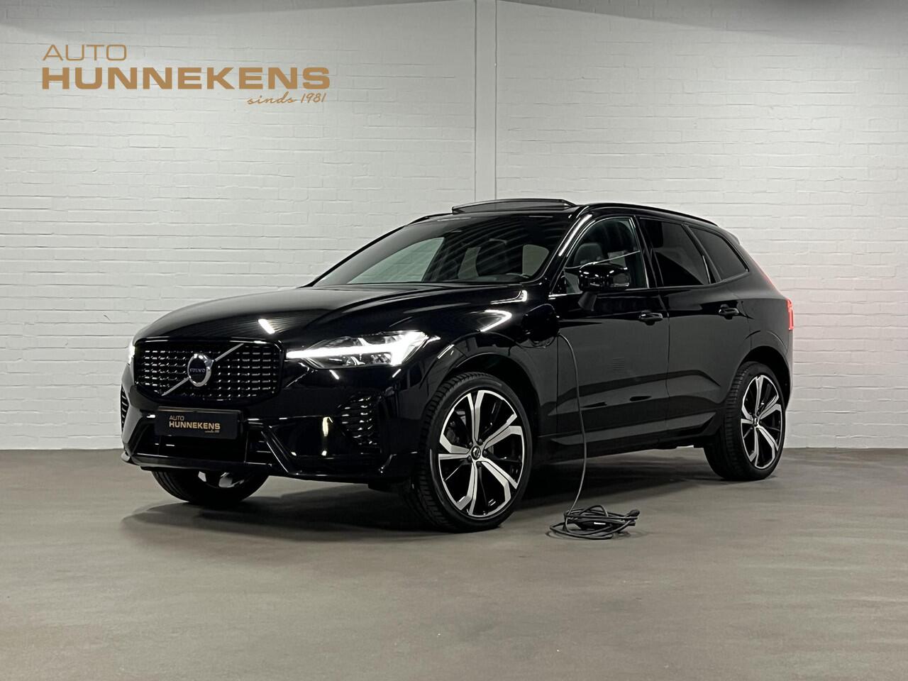 Volvo XC60 2.0 T6 Plug-in hybrid AWD Plus Dark Trekhaak | Open dak | Adapt. Cruise | Harman Kardon | Stoel-/stuurverwarming | Memory | Leder | Carplay