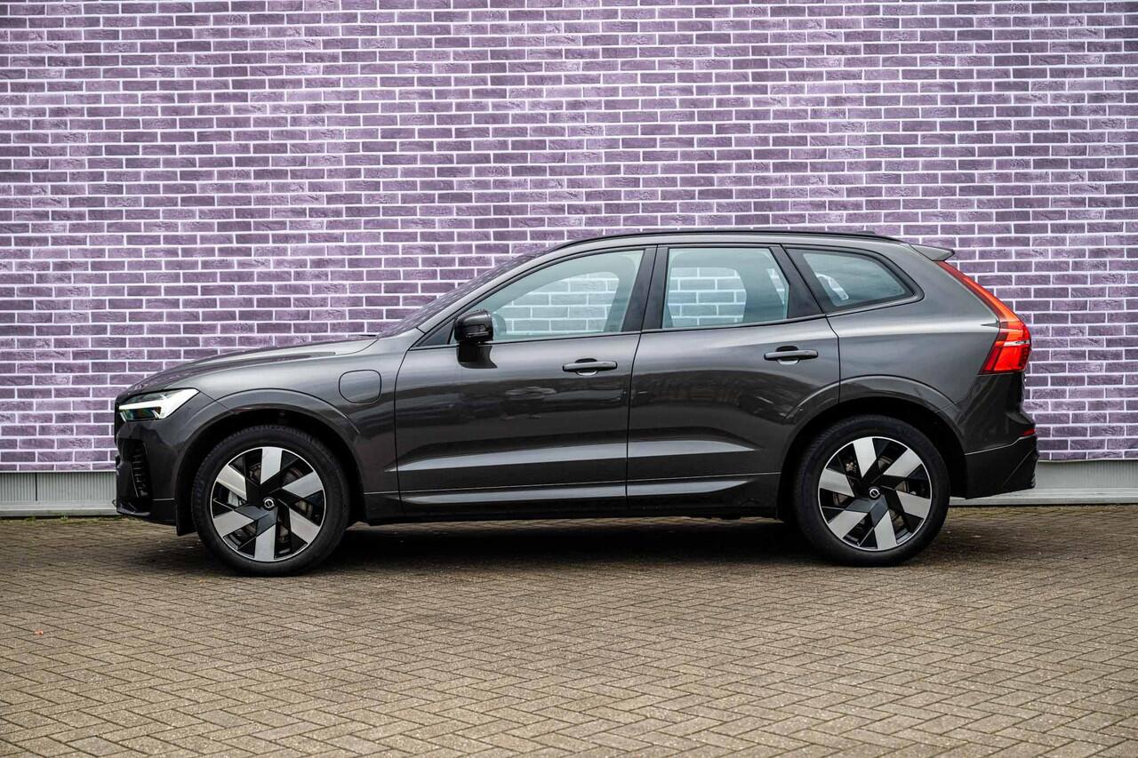 Volvo XC60 2.0 T6 Plug-in hybrid AWD Plus Dark | Long range | Parkeer Camera | Panoramadak | Stoel/stuurverwarming | Elektr. verstelbare voorstoelen | Sportstoelen |