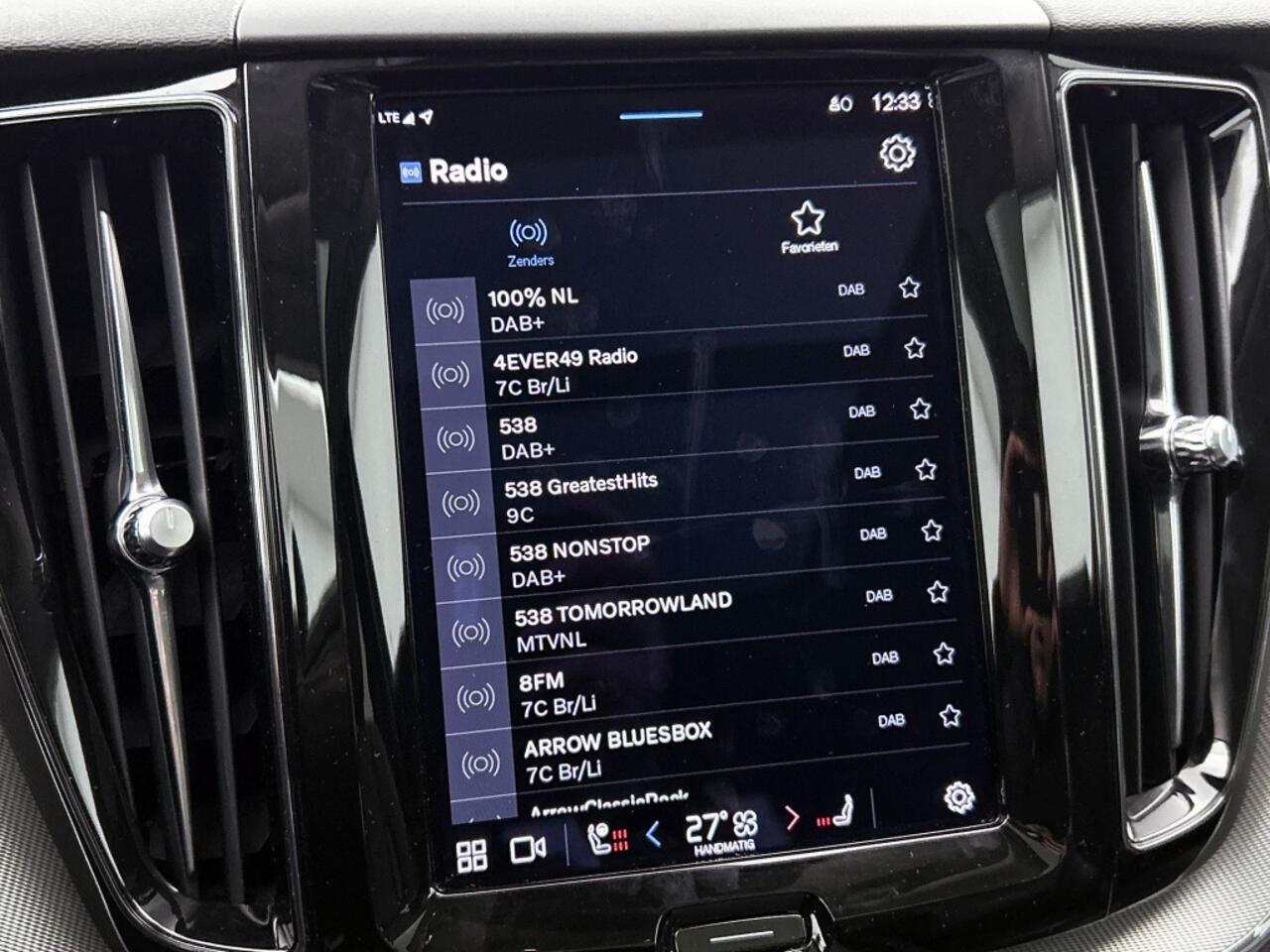 Volvo XC60 T6 Plus | Pano | Long Range | 20 inch | Camera | Pilot Assist |