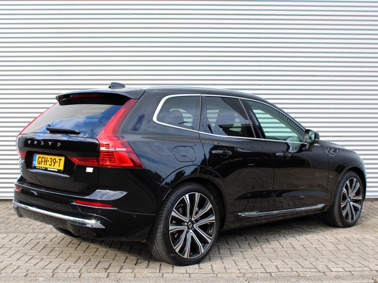 Volvo XC60 2.0 Recharge T6 AWD Ultimate Bright Automaat / Panoramadak / Bowers & Wilkens Audio / Luchtvering / Privacy Glas / Massagefunctie voorstoelen / 21" velgen