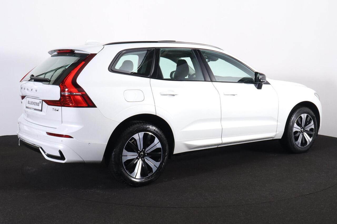Volvo XC60 T6 Recharge AWD Plus Dark - Panorama/schuifdak - IntelliSafe Assist & Surround - 360º Camera - Verwarmde voorstoelen, stuur & achterbank - Parkeersensoren voor & achter - Elektr. bedienb. voorstoelen met geheugen - Draadloze tel. lader - Elektr. inklapbar