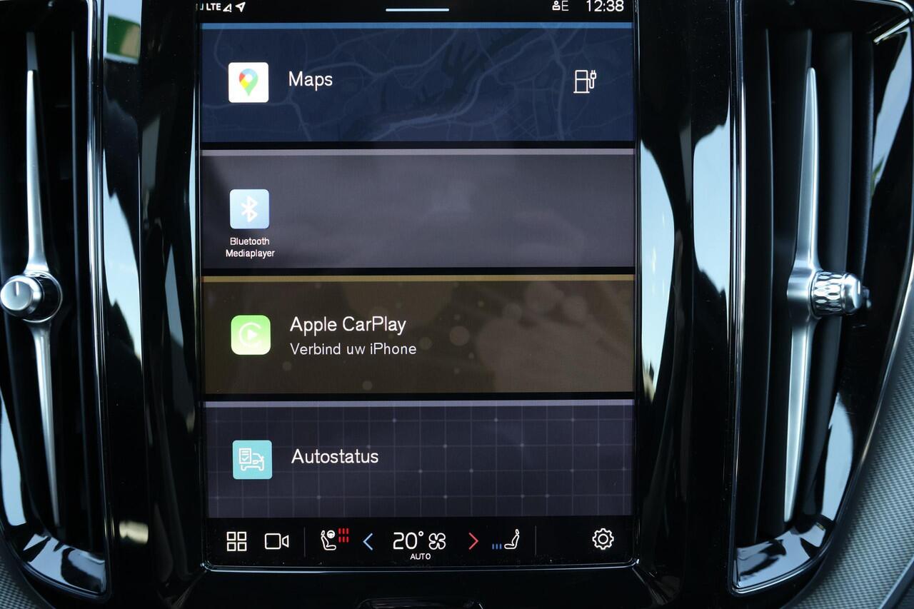 Volvo XC60 T8 Recharge AWD Ultimate Black Edition - LONG RANGE - Panorama/schuifdak - IntelliSafe Assist & Surround - 360º Camera - Adaptieve LED koplampen - Verwarmde voorstoelen, stuur & achterbank - Parkeersensoren voor & achter - Elektr. bedienb. voorstoelen met