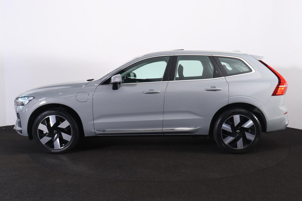 Volvo XC60 T6 Recharge AWD Core Bright - LONG RANGE - Panorama/schuifdak - IntelliSafe Assist & Surround - Adaptieve LED koplampen - Parkeercamera achter - Verwarmde voorstoelen, stuur & achterbank - Parkeersensoren voor & achter - Draadloze tel. lader - Elektr. in
