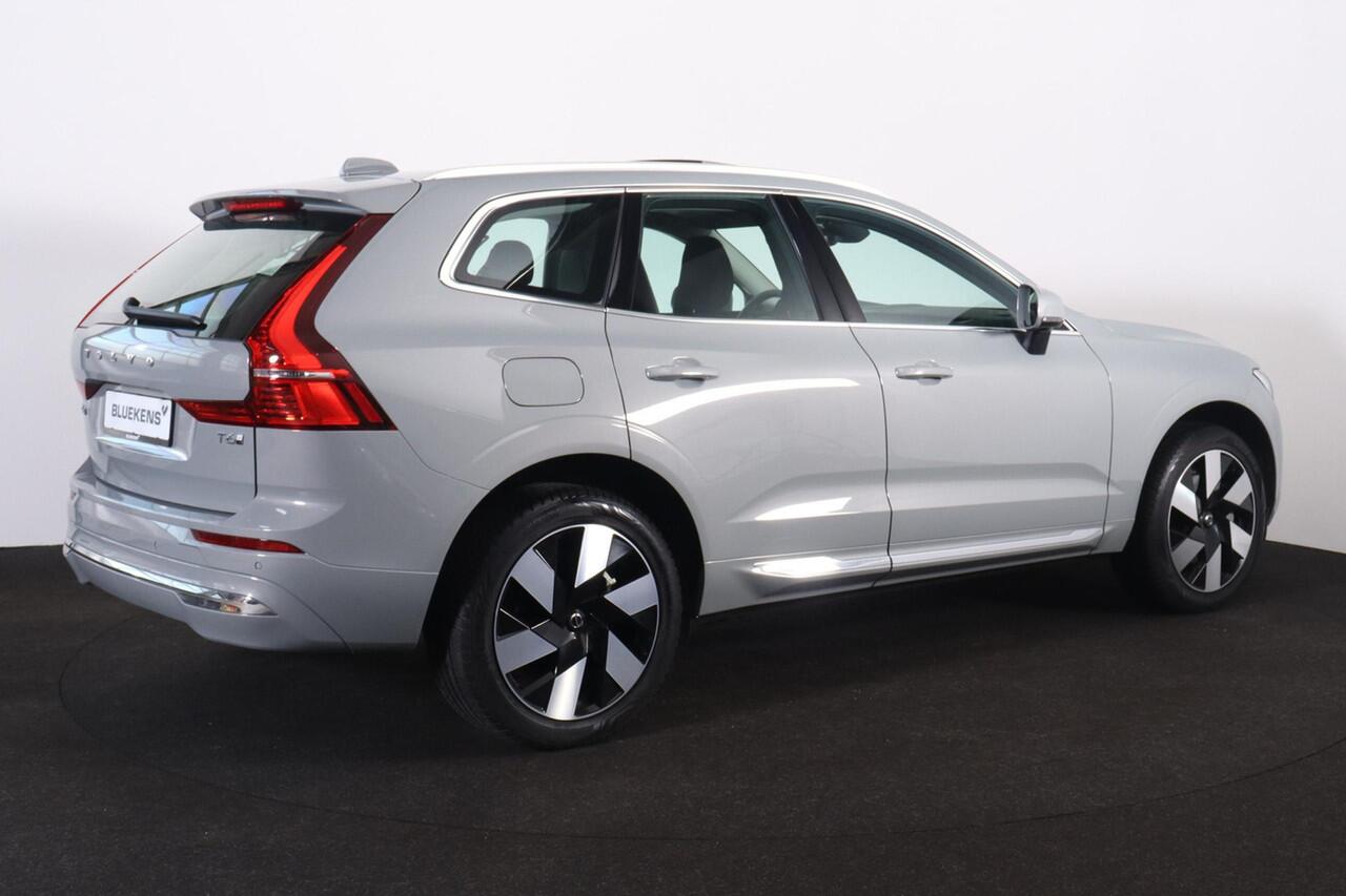 Volvo XC60 T6 Recharge AWD Core Bright - LONG RANGE - Panorama/schuifdak - IntelliSafe Assist & Surround - Adaptieve LED koplampen - Parkeercamera achter - Verwarmde voorstoelen, stuur & achterbank - Parkeersensoren voor & achter - Draadloze tel. lader - Elektr. in