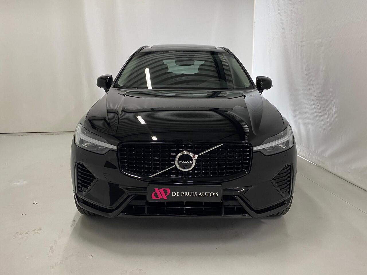 Volvo XC60 2.0 T8 Plug-in hybrid AWD Plus Dark Black Edition Luchtvering Panorama Trekhaak Harman Kardon 360º view 21inch Memo Stoelen Leer Apple CarPlay