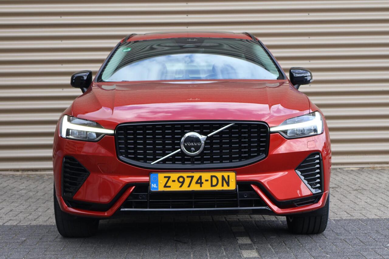 Volvo XC60 T6 Plug-in hybrid AWD Ultimate Dark | Luchtvering | Head-up display | Elektr. Trekhaak