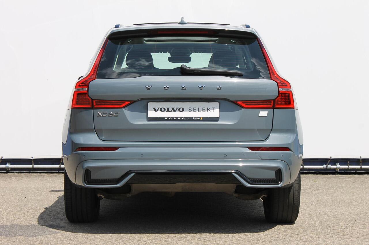 Volvo XC60 2.0 T6 Plug-in hybrid AWD Ultimate Dark Trekhaak / Luchtvering / Bowers & Wilkins / Adaptive Cruise control / 360 Camera / BLIS / Stoelverwarming voor en achter / Stuurverwarming / Elektrisch bedienbare stoelen met geheugen /