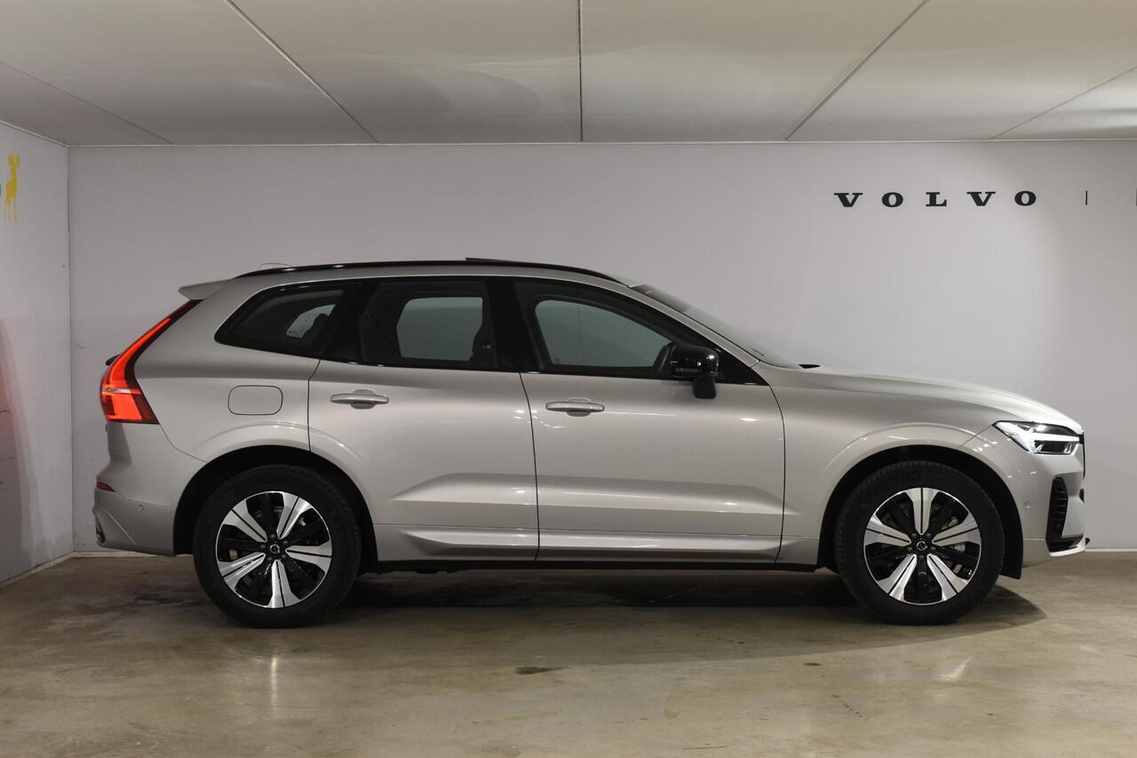 Volvo XC60 T6 350PK Automaat Plug-in Hybrid AWD Plus Dark / Navigatie / 360 Camera / Adaptieve Cruise Control / Stuur & Stoelverwarming / Elektr. Achterklep / Schuifdak / LM Velgen / Trekhaak