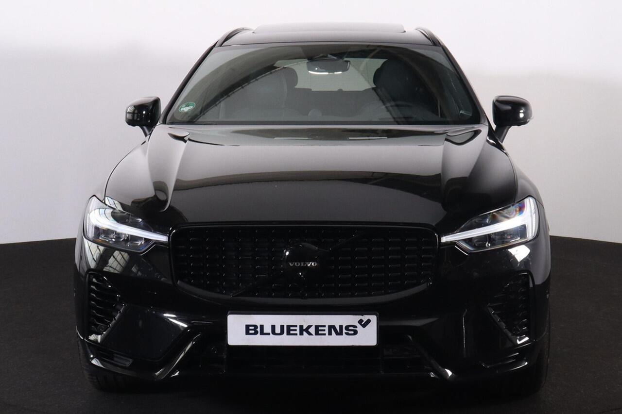 Volvo XC60 T8 Recharge AWD Ultra Black Edition - LONG RANGE - Luchtvering - Panorama/schuifdak - IntelliSafe Assist & Surround - 360º Camera - Bowers & Wilkins audio - Adaptieve LED koplampen - Verwarmde voorstoelen & stuur - Parkeersensoren voor & achter - Elektr. 
