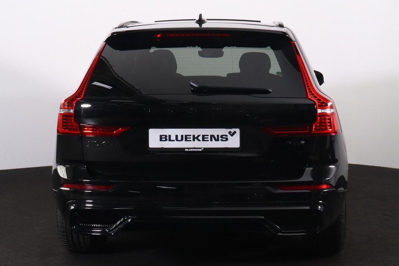 Volvo XC60 T6 Recharge AWD Plus Black Edition - LONG RANGE - Luchtvering - Panorama/schuifdak - IntelliSafe Assist & Surround - 360º Camera - Harman/Kardon audio - Adaptieve LED koplampen - Verwarmde voorstoelen, stuur & achterbank - Parkeersensoren voor & achter - 