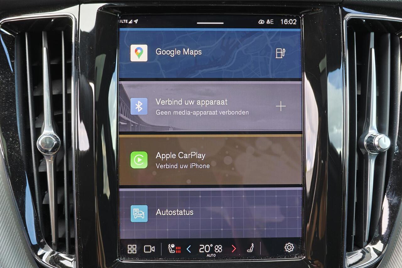 Volvo XC60 T6 Recharge AWD Plus Black Edition - LONG RANGE - Luchtvering - Panorama/schuifdak - IntelliSafe Assist & Surround - 360º Camera - Harman/Kardon audio - Adaptieve LED koplampen - Verwarmde voorstoelen, stuur & achterbank - Parkeersensoren voor & achter - 