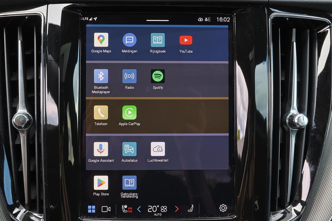 Volvo XC60 T6 Recharge AWD Plus Black Edition - LONG RANGE - Luchtvering - Panorama/schuifdak - IntelliSafe Assist & Surround - 360º Camera - Harman/Kardon audio - Adaptieve LED koplampen - Verwarmde voorstoelen, stuur & achterbank - Parkeersensoren voor & achter - 