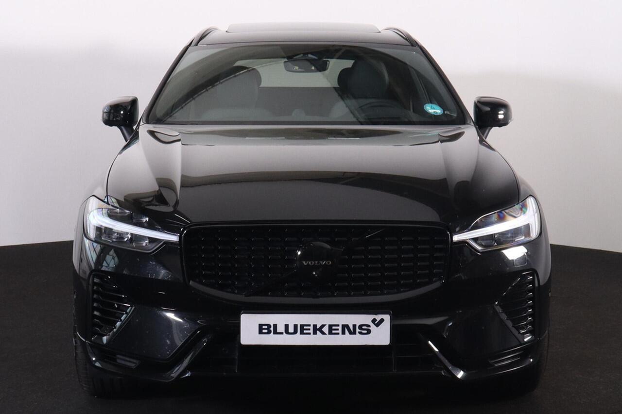 Volvo XC60 T8 Recharge AWD Black Edition Ultra - LONG RANGE - Luchtvering - Bowers & Wilkins Audio - IntelliSafe Assist & Surround - 360º Camera - Adaptieve LED koplampen - Verwarmde voorstoelen, stuur & achterbank - Parkeersensoren voor & achter - Elektr. bedienb. 