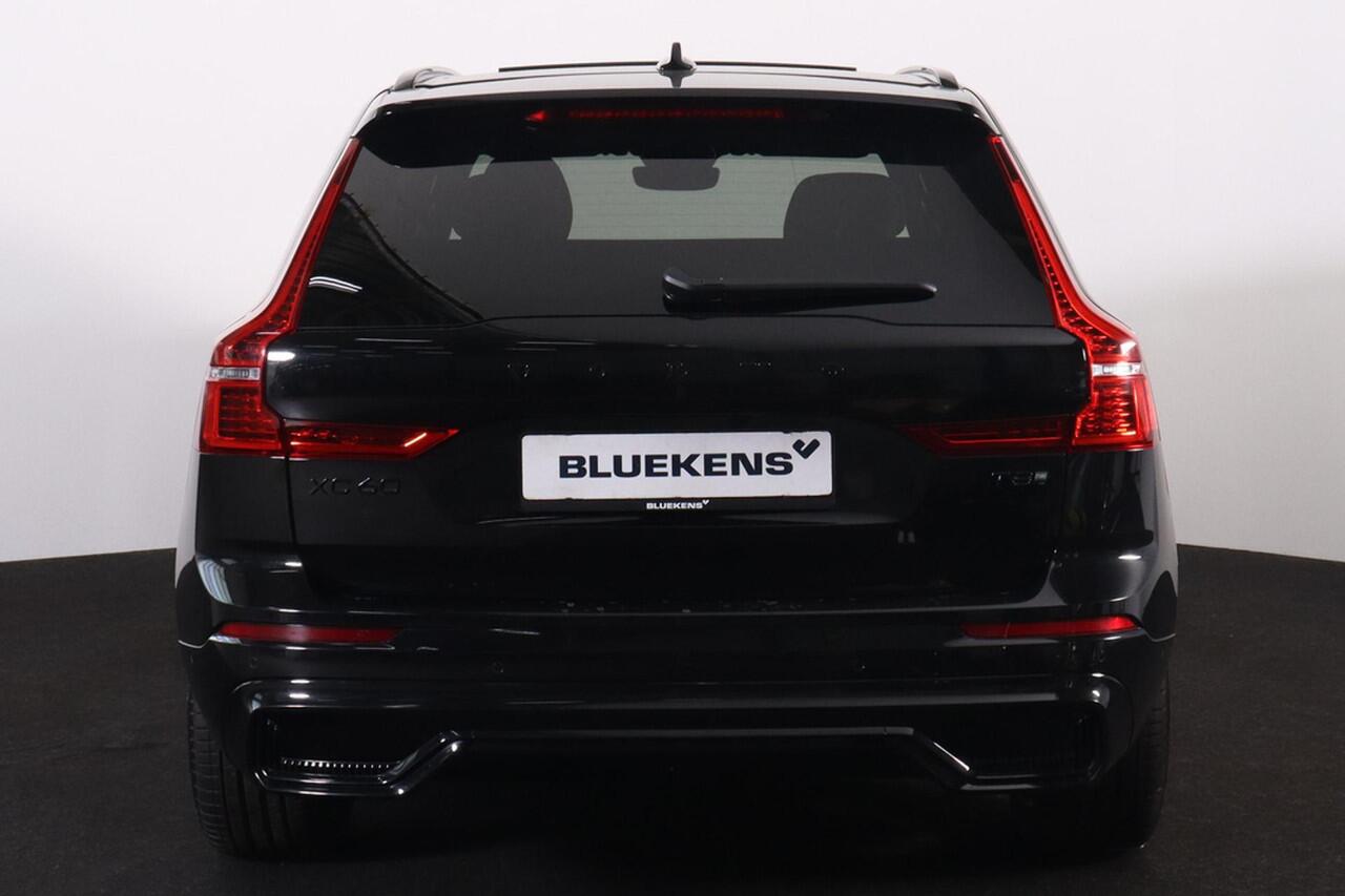 Volvo XC60 T8 Recharge AWD Black Edition Ultra - LONG RANGE - Luchtvering - Bowers & Wilkins Audio - IntelliSafe Assist & Surround - 360º Camera - Adaptieve LED koplampen - Verwarmde voorstoelen, stuur & achterbank - Parkeersensoren voor & achter - Elektr. bedienb. 