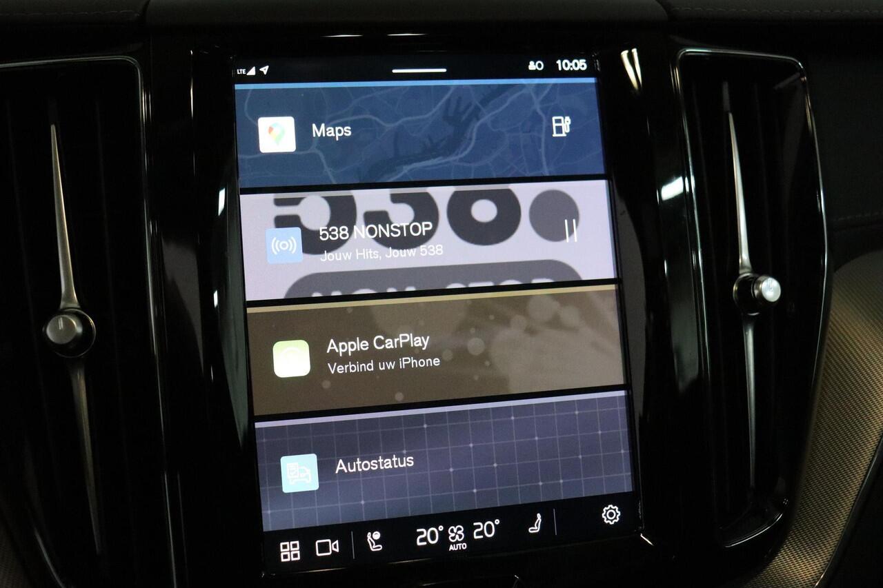 Volvo XC60 T8 Recharge AWD Ultimate Dark Volvo XC60 T8 Plug-in hybrid AWD Ultimate Dark - LONG RANGE - Panorama/schuifdak - IntelliSafe Assist & Surround - 360º Camera - Verwarmde voorstoelen, stuur & achterbank - Parkeersensoren voor & achter - Elektr. bedienb. voo