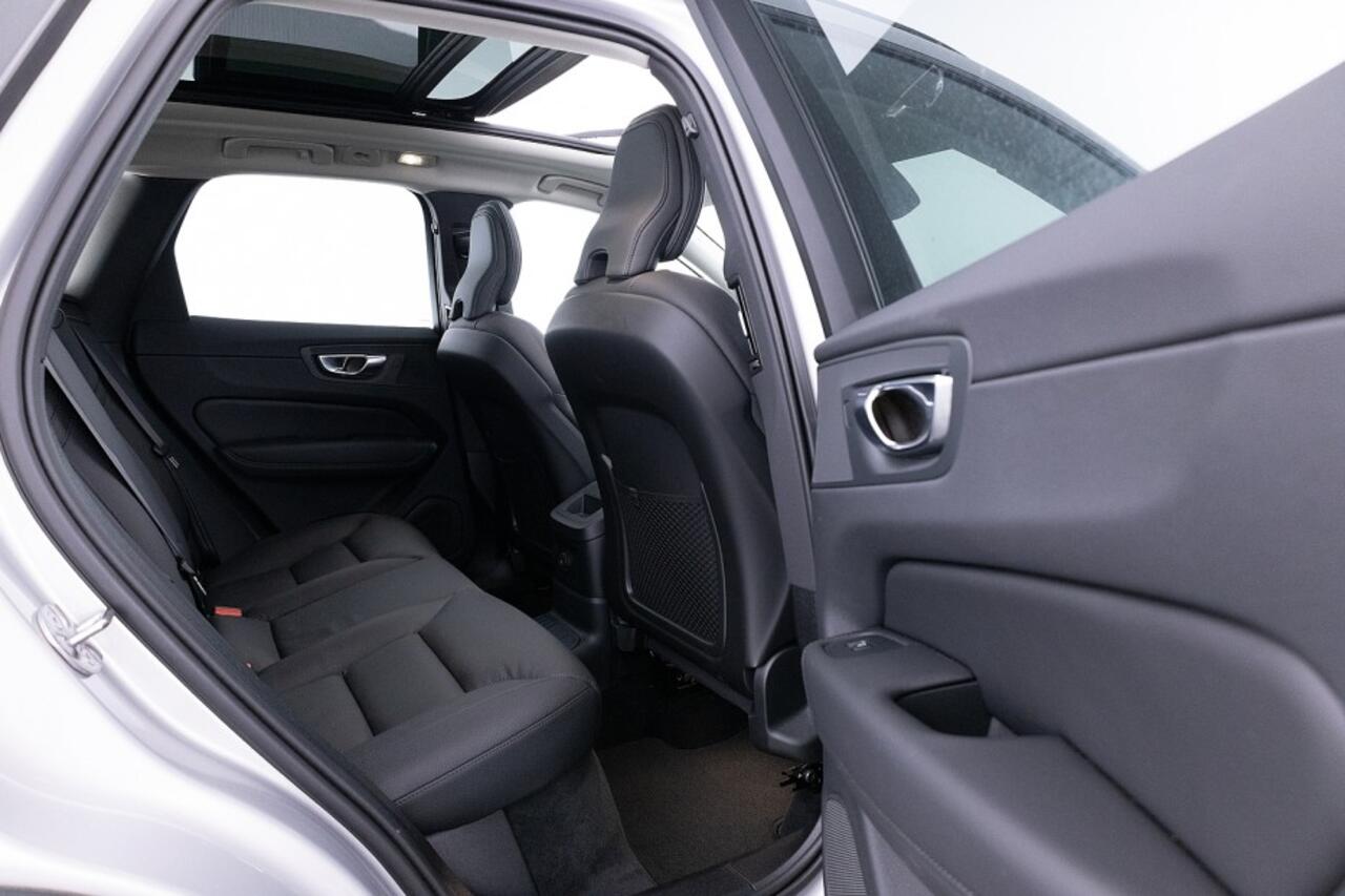 Volvo XC60 2.0 T8 Plug-in hybrid AWD Ultra Dark | SOH 99%