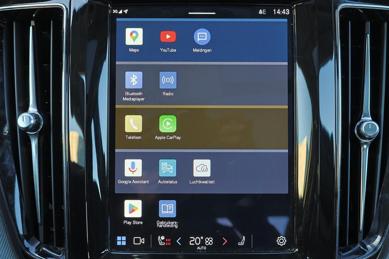 Volvo XC60 T6 Recharge AWD Plus Dark - Panorama/schuifdak - IntelliSafe Assist & Surround - 360º Camera - Verwarmde voorstoelen, stuur & achterbank - Parkeersensoren voor & achter - Elektr. bedienb. voorstoelen met geheugen - Draadloze tel. lader - Elektr. inklapbar