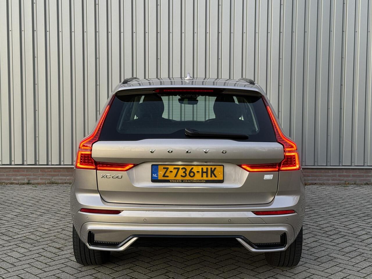 Volvo XC60 2.0 T6 Plug-in hybrid AWD Ultimate Dark | 360-camera | Schuif/kanteldak | Head-up display |