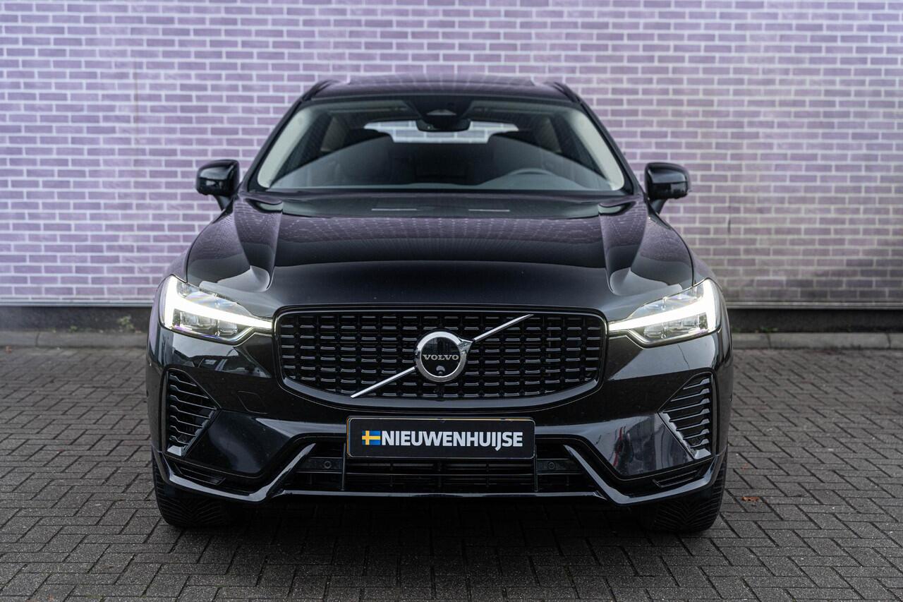 Volvo XC60 2.0 T6 Plug-in hybrid AWD Plus Dark | 360 camera | Trekhaak | Stoel-/Stuurverwarming | Dodehoekdetectie | Adaptive Cruise Control | Keyless Entry | Elektrische achterklep | Google | Long Range