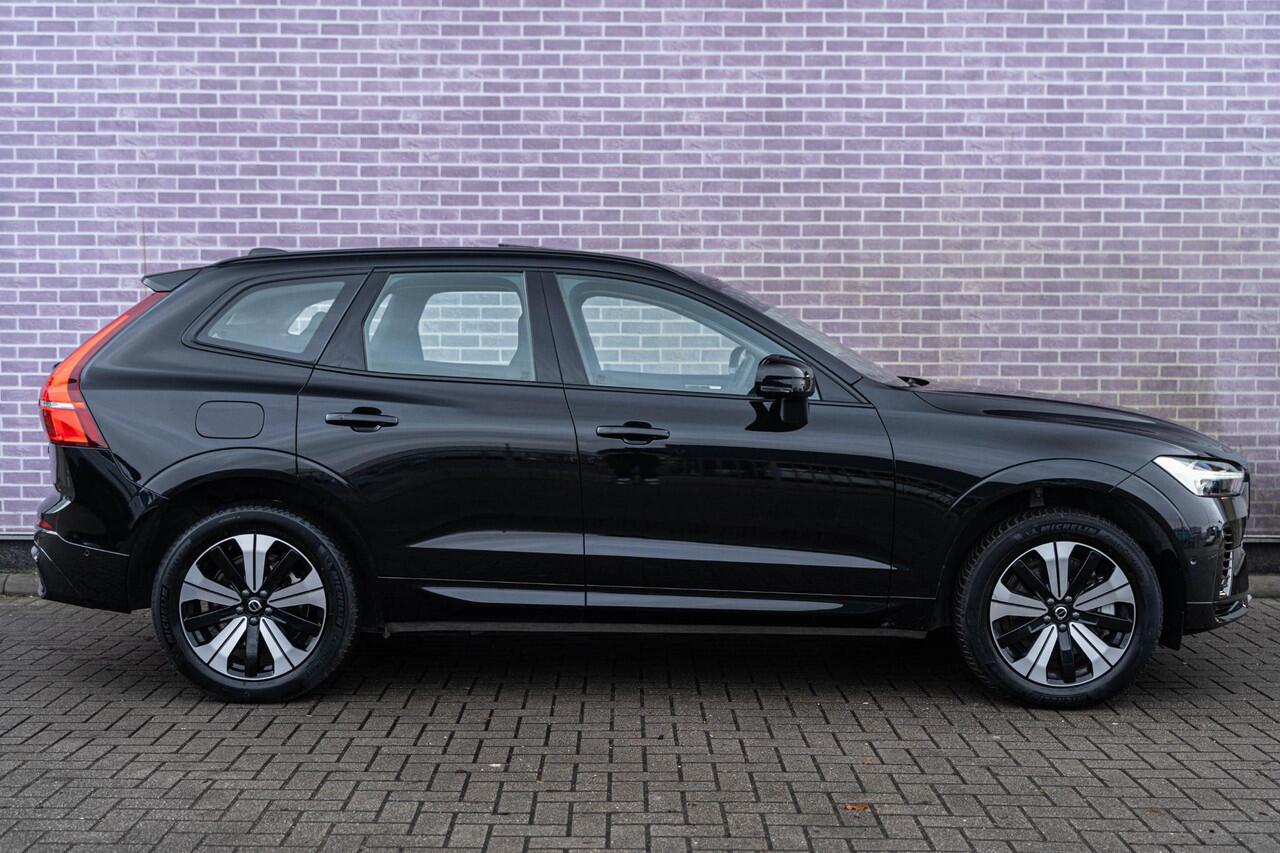 Volvo XC60 2.0 T6 Plug-in hybrid AWD Plus Dark | 360 camera | Trekhaak | Stoel-/Stuurverwarming | Dodehoekdetectie | Adaptive Cruise Control | Keyless Entry | Elektrische achterklep | Google | Long Range