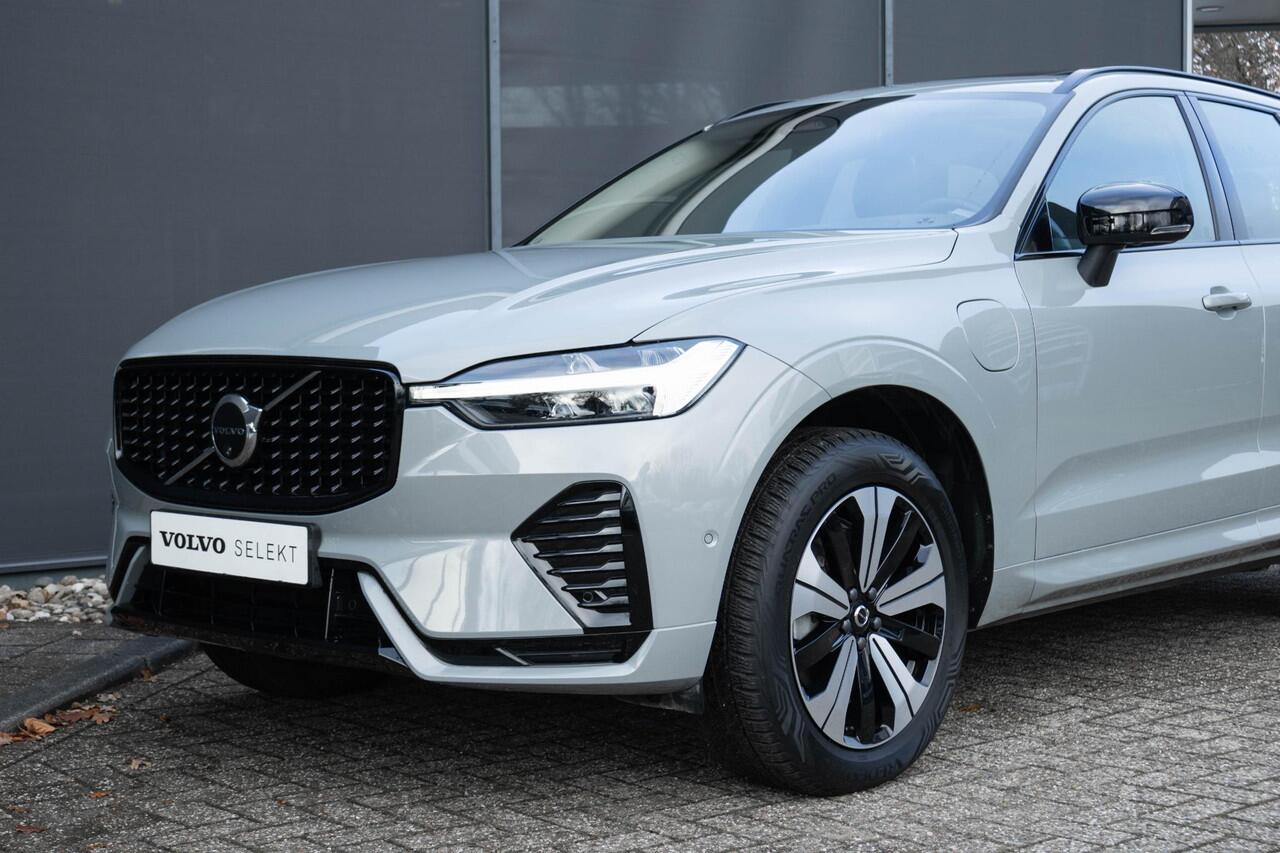 Volvo XC60 T6 Plug-in hybrid AWD Plus Dark | Verwarmde Voorstoelen, Stuurwiel en Achterbank | Semi- Elektrische Trekhaak | Panoramadak met Schuif-/Kantelfunctie | 360-Camera | AppleCarplay / AndroidAuto | Adaptieve Cruise Control | BLIS | |
