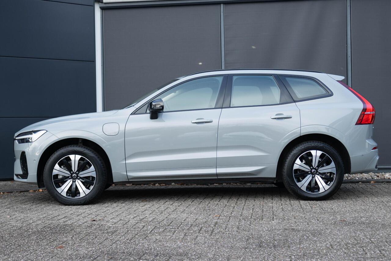 Volvo XC60 T6 Plug-in hybrid AWD Plus Dark | Verwarmde Voorstoelen, Stuurwiel en Achterbank | Semi- Elektrische Trekhaak | Panoramadak met Schuif-/Kantelfunctie | 360-Camera | AppleCarplay / AndroidAuto | Adaptieve Cruise Control | BLIS | |