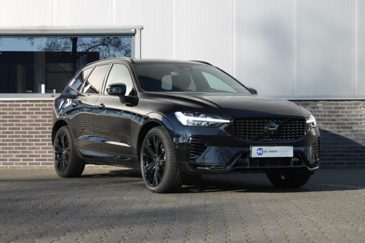 Volvo XC60 2.0 T6 AWD Black Edition - Pano - Luchtvering - Harman/Kardon