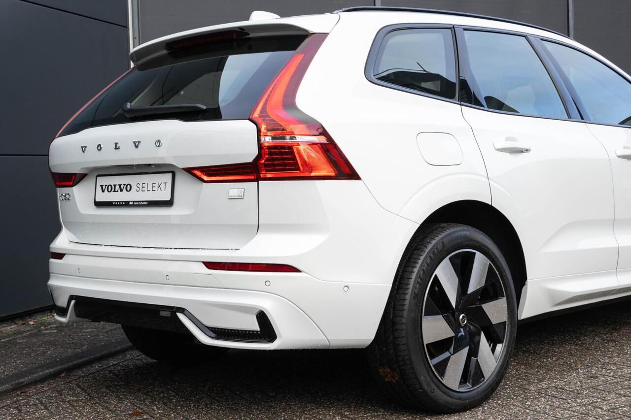 Volvo XC60 T6 AWD Automaat Ultimate Dark | Panoramadak met schuif-/kantelfunctie | Trekhaak semi-elektrisch | Premium audio by Harman Kardon | Verwarmbare Voor- En Achterstoelen | Verwarmbaar stuurwiel | 360 Graden Camera | Apple Carplay/Android Auto | Adaptieve C