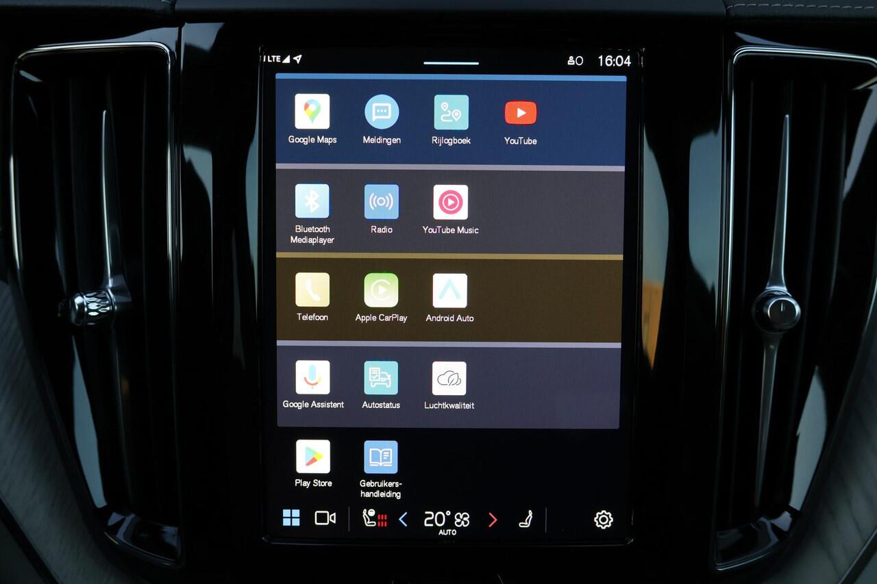 Volvo XC60 T8 Recharge AWD Ultra Dark - Panorama/schuifdak - IntelliSafe Assist & Surround - 360º Camera - Bowers & Wilkins audio - Adaptieve LED koplampen - Verwarmde voorstoelen, stuur & achterbank - Parkeersensoren voor & achter - Elektr. bedienb. voorstoelen met