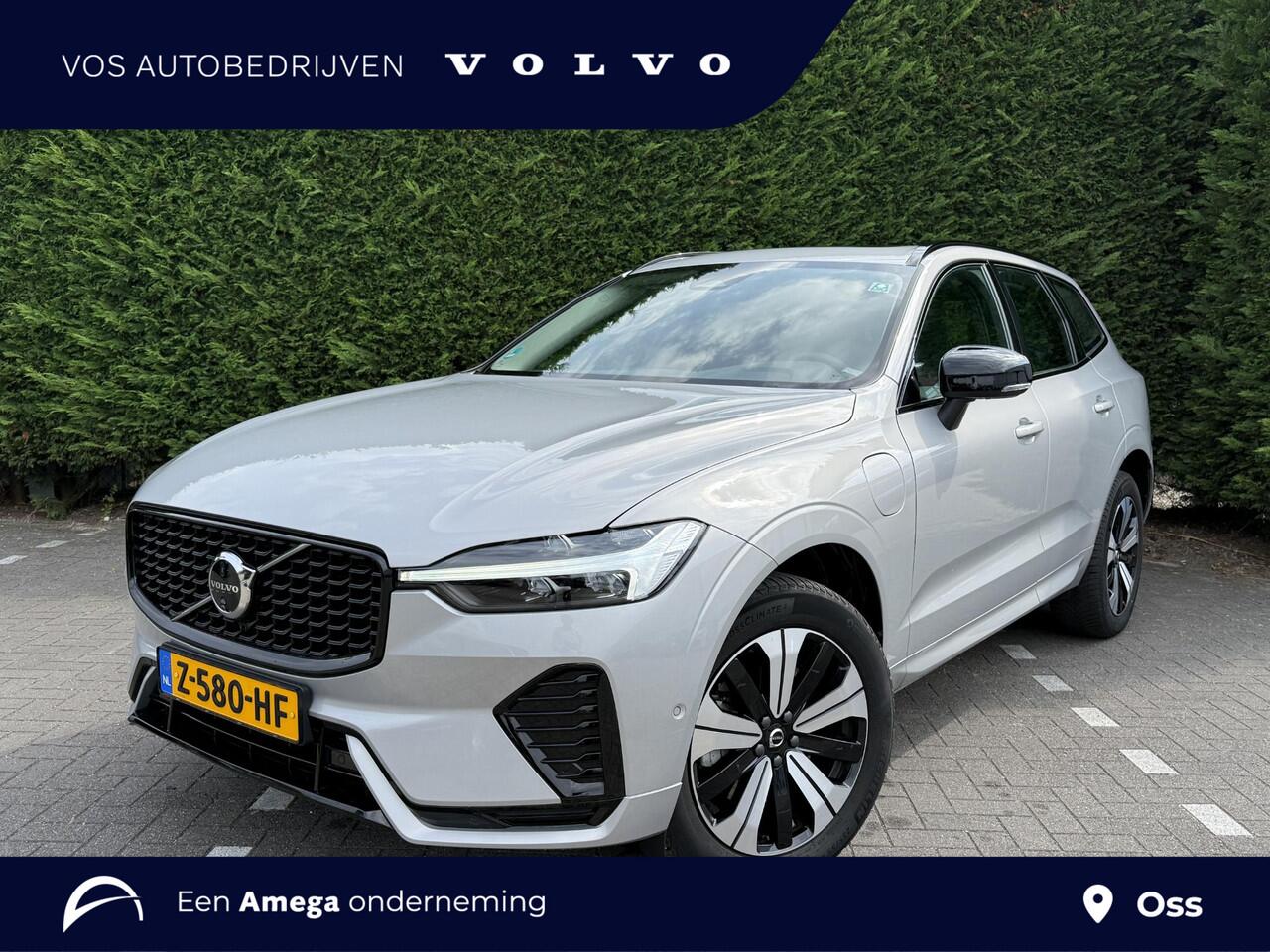 Volvo XC60 2.0 T6 Plug-in hybrid AWD Plus Dark | Trekhaak | Panoramadak | 360-camera |