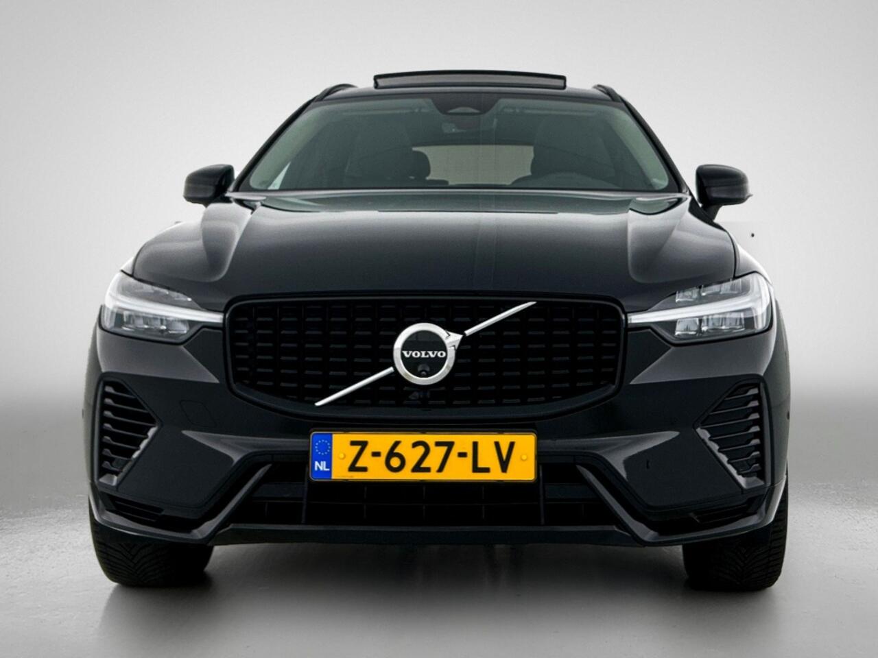 Volvo XC60 2.0 T6 AWD Plus Dark | Panorama dak | 360 Camera | Leder | Rijkl