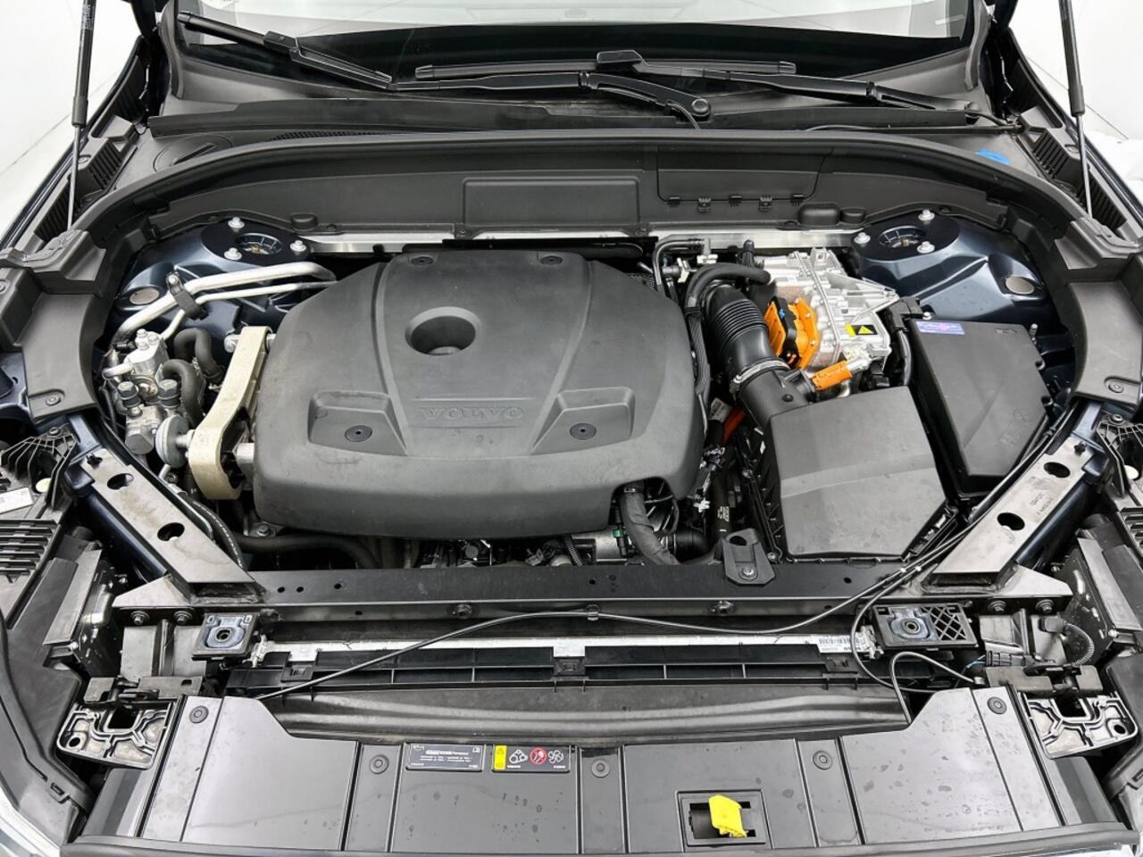 Volvo XC60 2.0 T6 Bright | Trekhaak | All season | BLIS | Camera | Pilot As