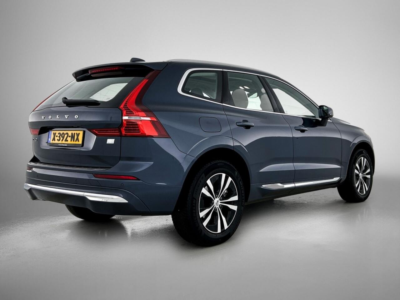 Volvo XC60 2.0 T6 Bright | Trekhaak | All season | BLIS | Camera | Pilot As