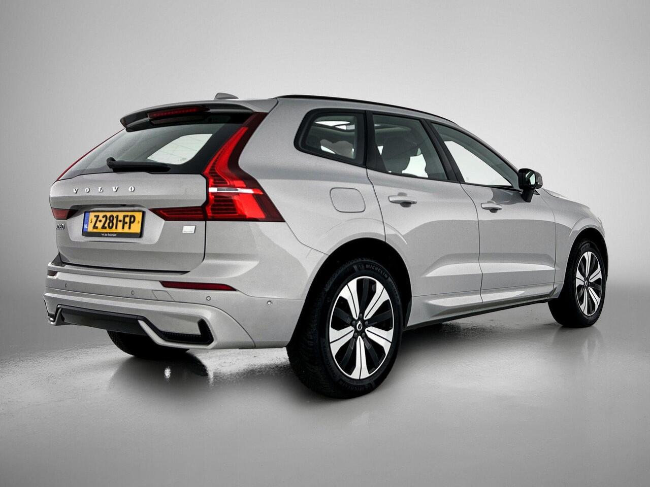 Volvo XC60 T6 Recharge AWD Plus Dark - Panorama/schuifdak - IntelliSafe Assist & Surround - 360º Camera - Verwarmde voorstoelen, stuur & achterbank - Parkeersensoren voor & achter - Elektr. bedienb. voorstoelen met geheugen - Draadloze tel. lader - Elektr. inklapbar