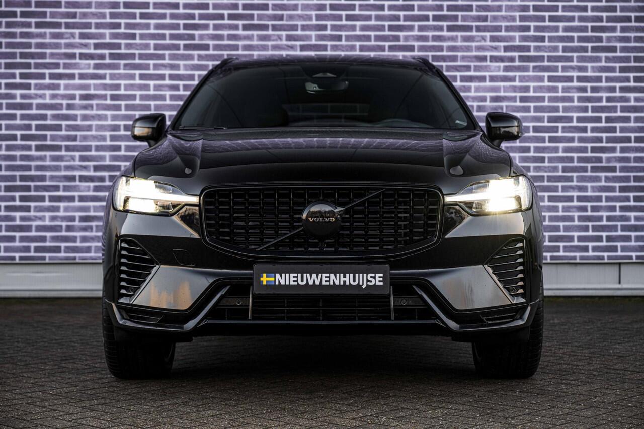 Volvo XC60 2.0 T6 Plug-in hybrid AWD Plus Black Edition | Adaptieve Cruise Control | Donker Glas | Panoramadak | Stoel en Stuurverwarming | Dodehoek Detectie | 21" |