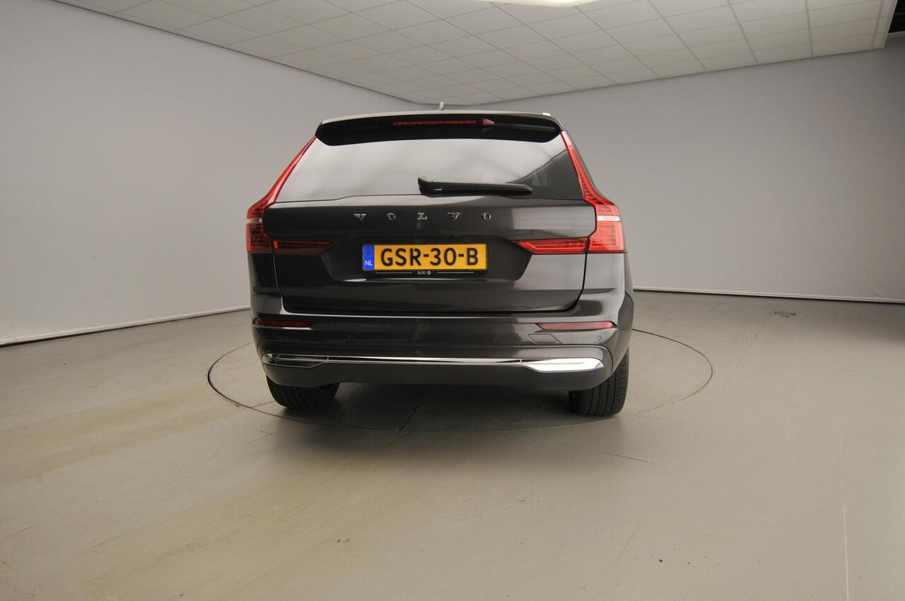 Volvo XC60 2.0 T6 Plug-in hybrid AWD Plus | Trekhaak | Pano | Leder | Camera | Stoel + stuur verwarmd