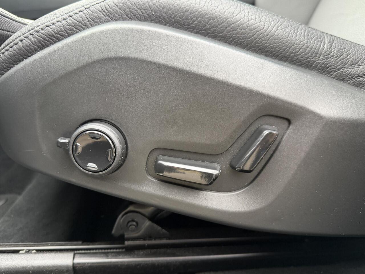 Volvo XC60 2.0 T6 Plug-in hybrid AWD Dark | Pano | Trekhaak | 360 Camera | Pilot | Blind Spot | Harman & Kardon | Leder |