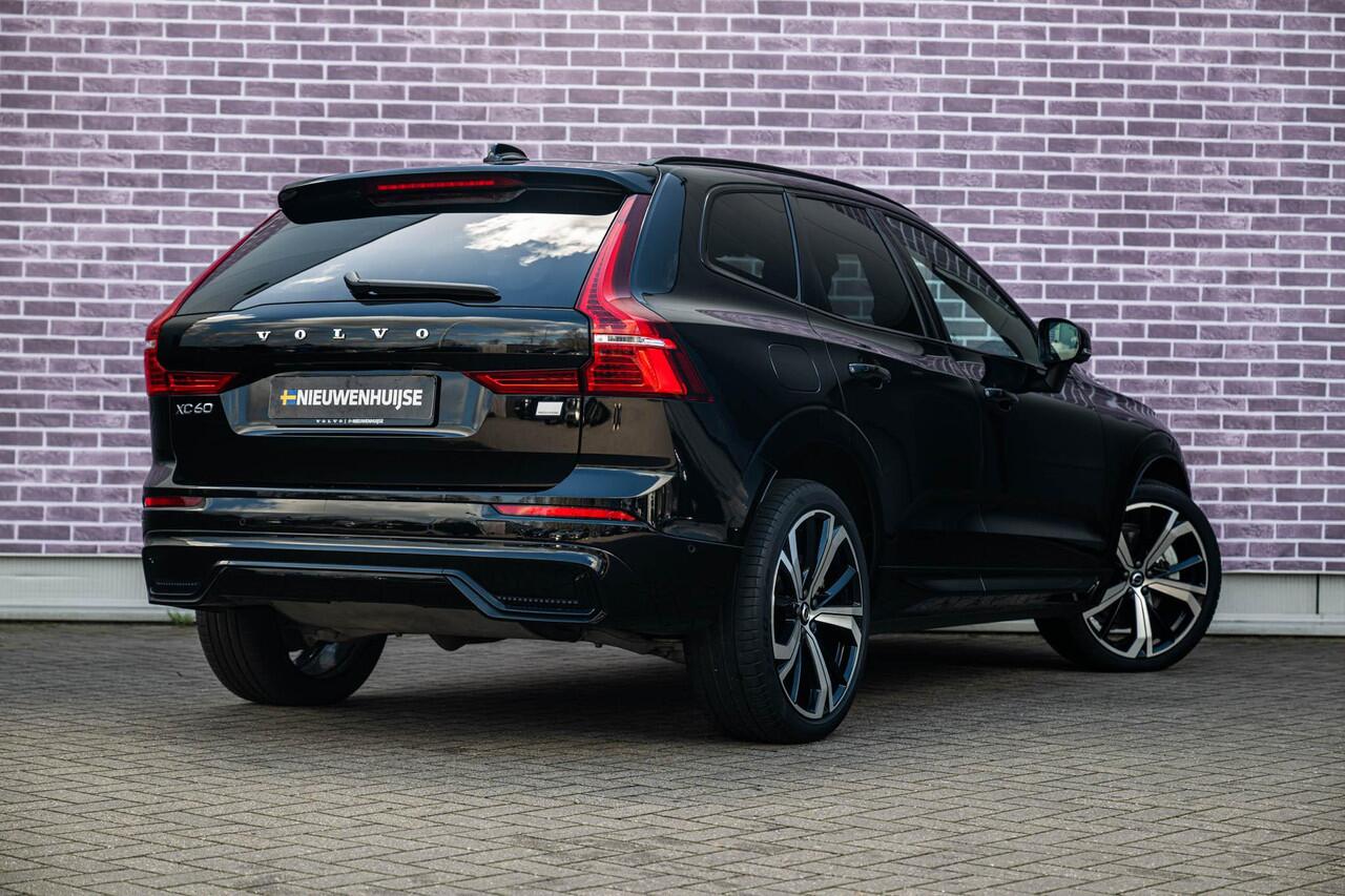 Volvo XC60 2.0 T6 AWD Plug-in hybrid Ultimate Dark | Long Range | 360 Camera | Panoramadak | Stoel en Stuurverwarming | 21" | Donker Glas | Power Seats | Adaptieve Cruise Control |
