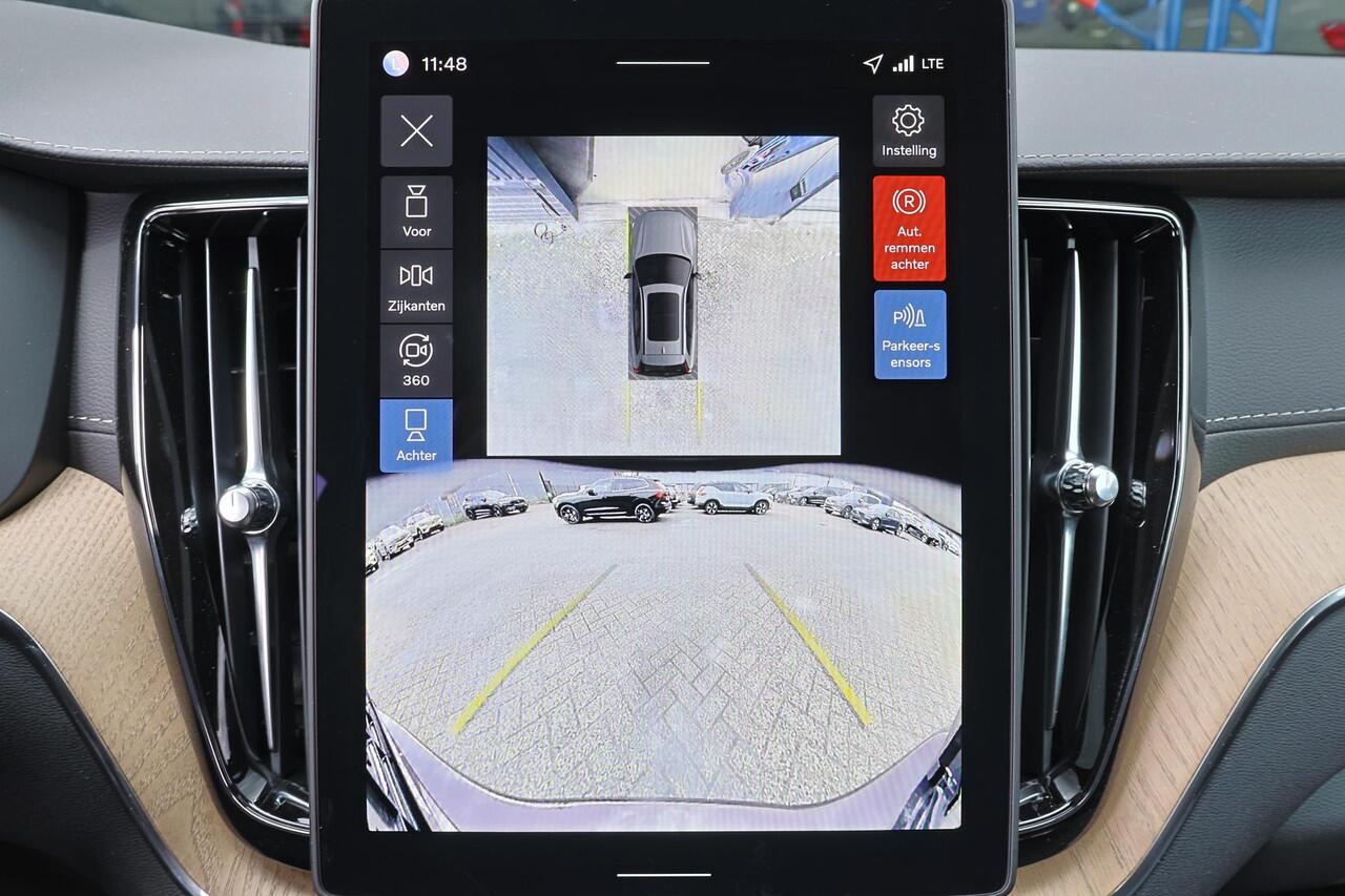 Volvo XC60 T8 Recharge AWD Ultra Dark - LONG RANGE - Panorama/schuifdak - IntelliSafe Assist & Surround - 360º Camera - Harman/Kardon audio - Adaptieve LED koplampen - Verwarmde voorstoelen, stuur & achterbank - Parkeersensoren voor & achter - Elektr. bedienb. voors