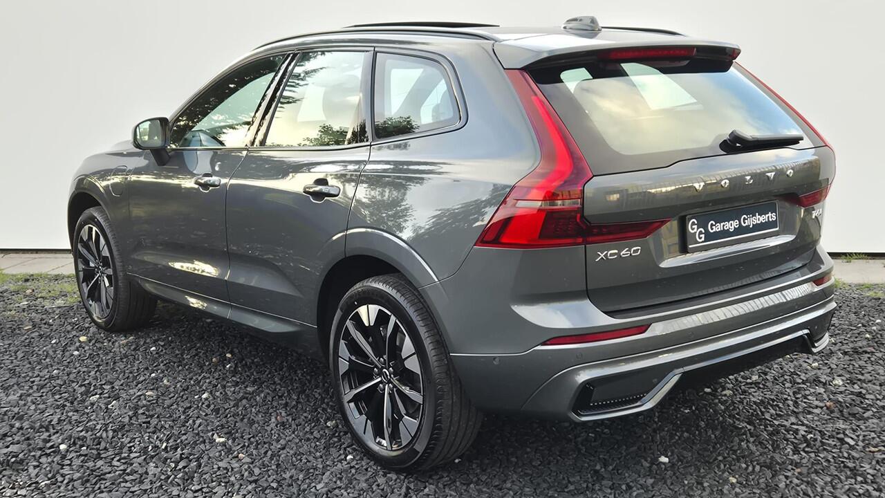 Volvo XC60 2.0 T6 Phev AWD Ultra Dark MY 2026 - 20" Wielen - Panoramadak - Lighting -Head up - H K Audio - 360 Camera - Alarm - Climate - Full led koplampen -Donkere hemel